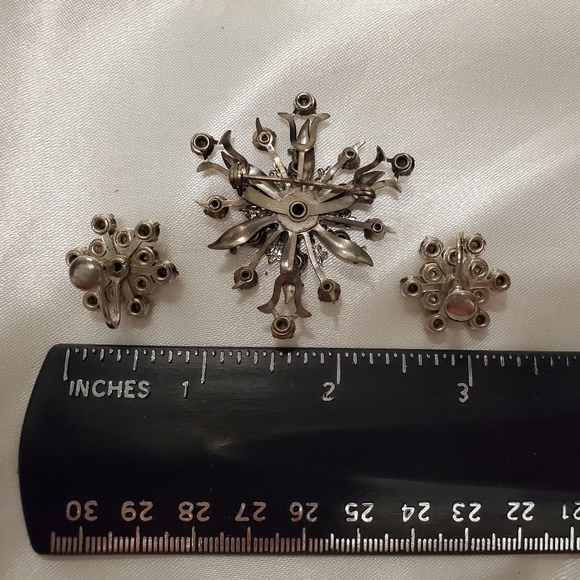 Vintage Jewelry Set, Vintage Earrings Clear Rhinestones, Vtg Brooch Rhinestones - Picture 7 of 11